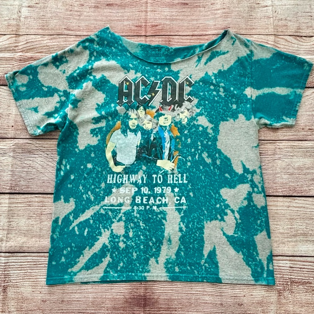 AC/DC • Vintage Teal Tie-Dye ‘Highway to Hell’ Tour Merch Graphic Tee - Size XL - Picture 5 of 9